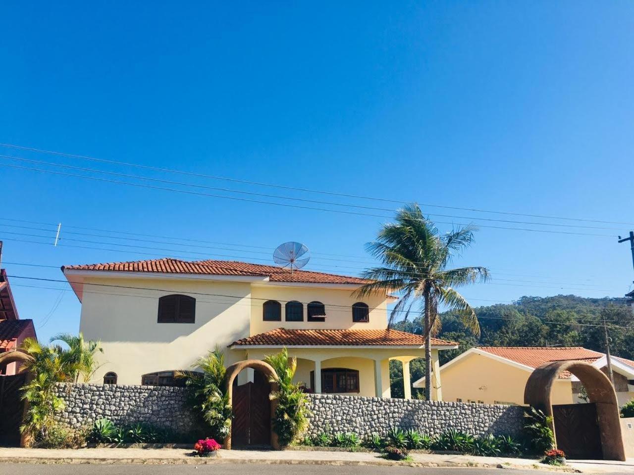 Casa em Águas de Lindóia Águas de Lindoia Exterior foto